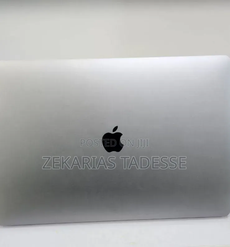 New Laptop Apple MacBook Pro 2017 16GB Intel Core i7 SSD 512GB