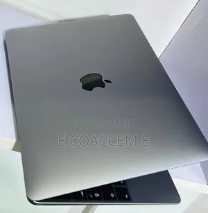 New Laptop Apple MacBook Pro 2017 8GB Intel Core i5 SSD 512GB