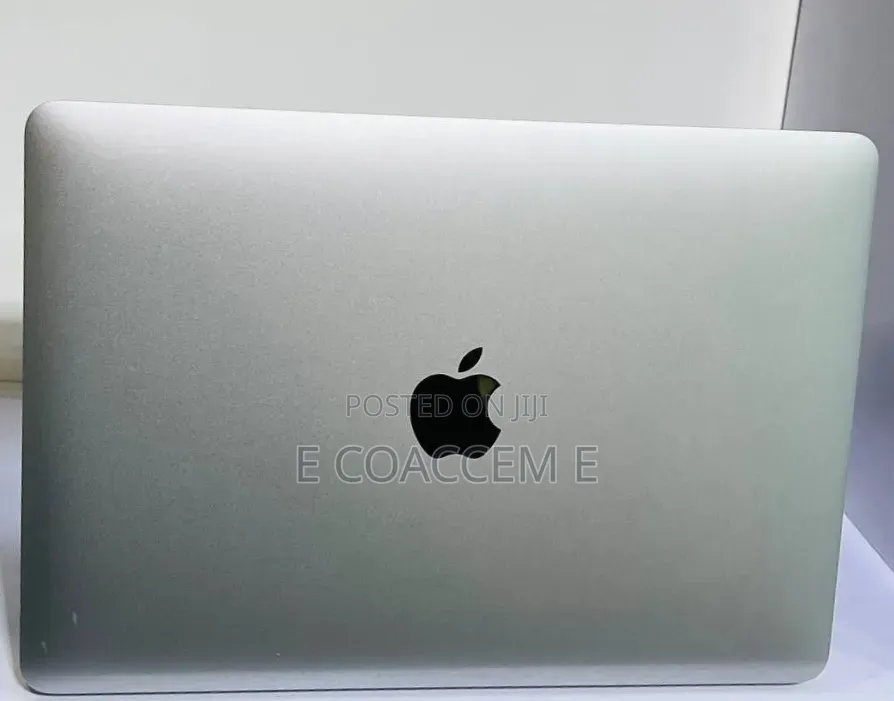 New Laptop Apple MacBook Pro 2017 8GB Intel Core i5 SSD 512GB
