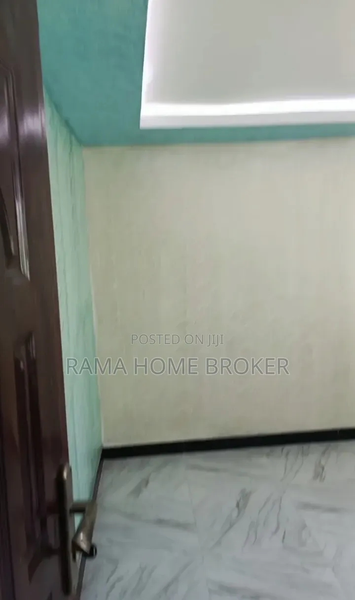 Furnished 2bdrm Condo in ቦሌ አራብሳ ኮንዶሚኒየም, Yeka for sale