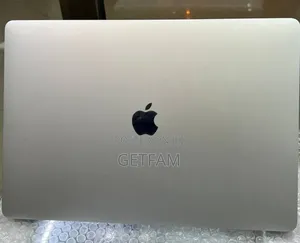 New Laptop Apple MacBook Pro 2018 16GB Intel Core i7 SSD 256GB