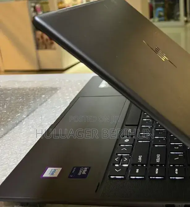 New Laptop HP Envy X360 16GB Intel Core i7 SSD 512GB