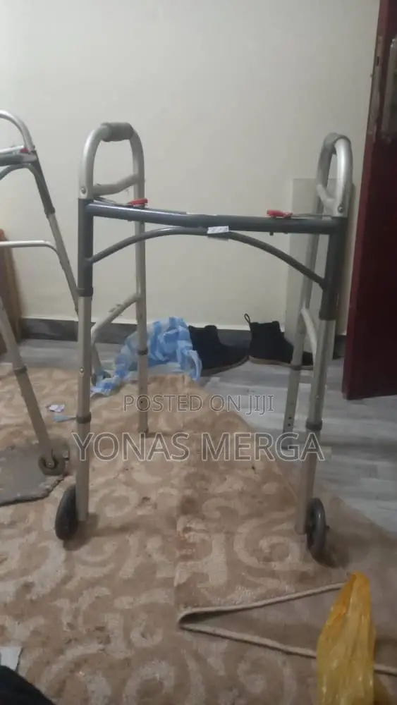 Folding Walker Holder叉雀most Surfaces and Terrain, Indoors or Outdoors