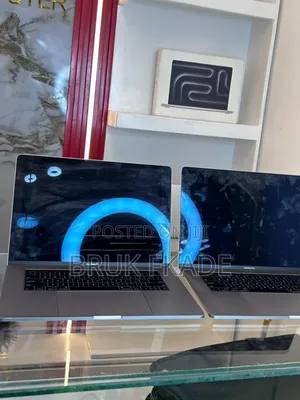 New Laptop Apple MacBook 2018 16GB Intel Core i7 SSD 512GB