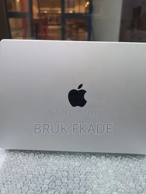 New Laptop Apple MacBook Pro M1 16GB Apple M1 Pro SSD 512GB