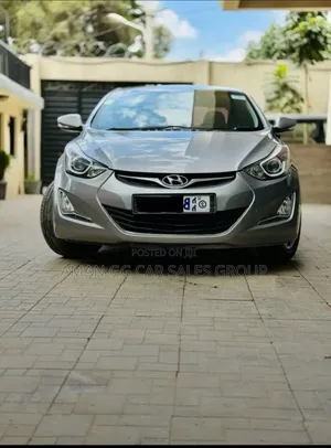 Hyundai Avante 2015 Silver