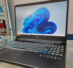 New Laptop Acer Predator Helios 300 16GB Intel Core i7 SSD 512GB