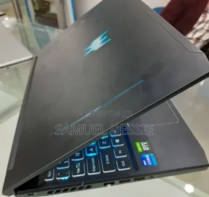 New Laptop Acer Predator Helios 300 16GB Intel Core i7 SSD 512GB