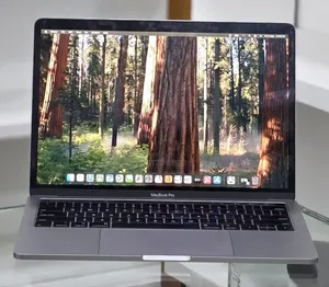 New Laptop Apple MacBook Pro 2019 16GB Intel Core i7 SSD 256GB
