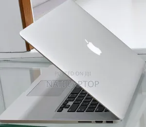 New Laptop Apple MacBook Pro 2015 16GB Intel Core i7 SSD 512GB