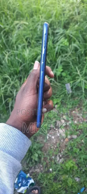 New Samsung A10 32 GB Blue