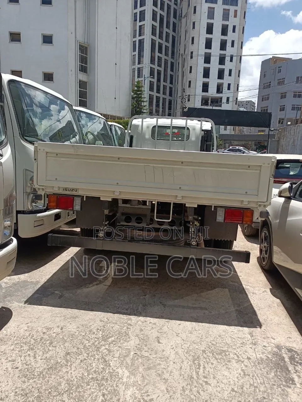 ( Bank Loan 50%] Isuzu Obama - 2025