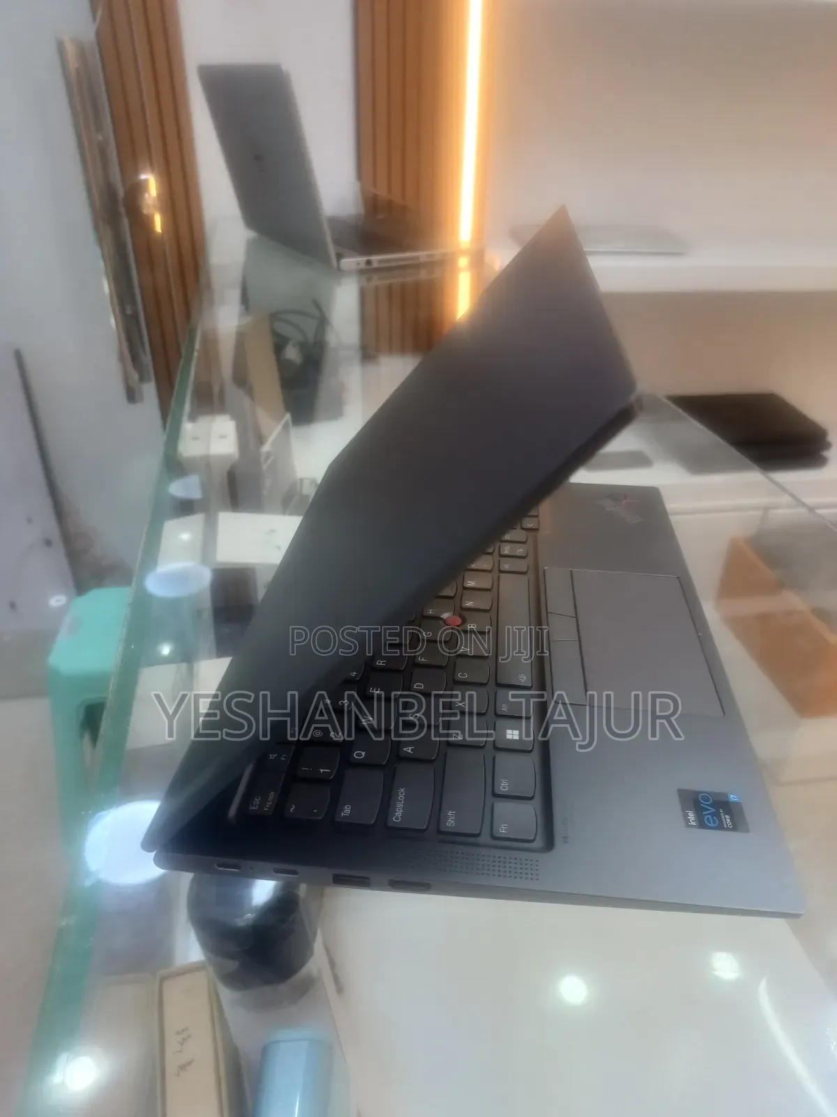 New Laptop Lenovo ThinkPad X1 Yoga 16GB Intel Core i7 SSD 512GB