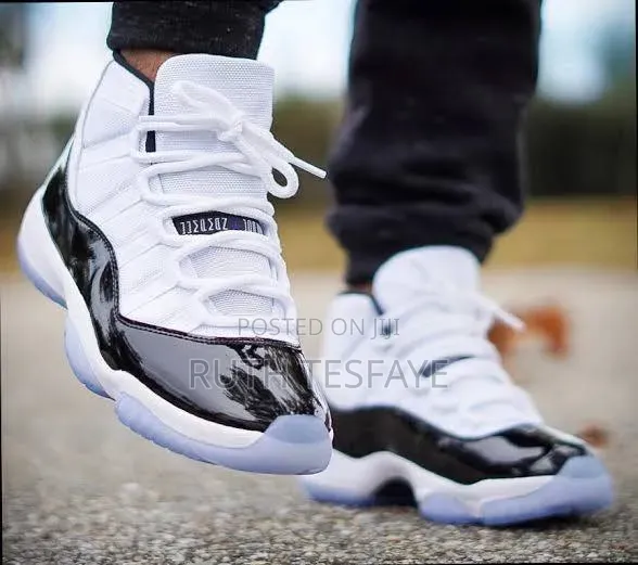 Air Jordan 11 Retro