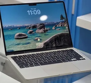 New Laptop Apple MacBook Air 2025 M4 13-inch 16GB Apple M4 SSD 256GB