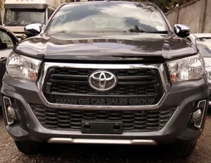 Toyota Hilux 2020 Black