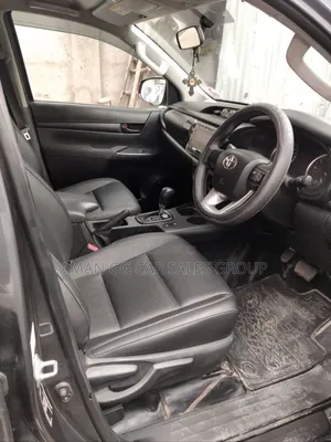 Toyota Hilux 2020 Black