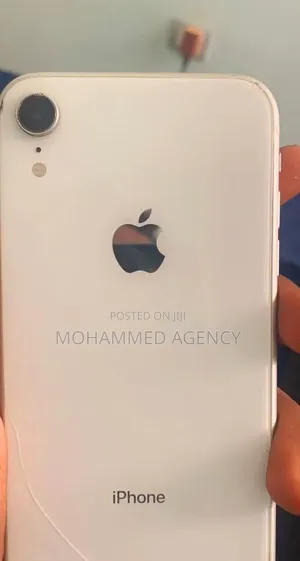 Apple iPhone XR 64 GB White