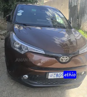 Toyota C-HR 2017 Gold