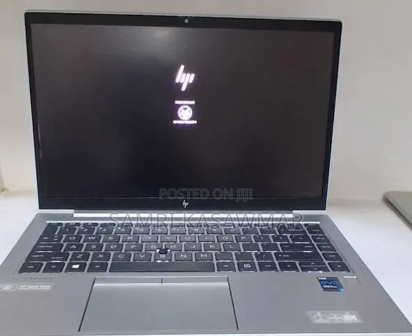 New Laptop HP EliteBook 845 G8 16GB AMD Ryzen 5 SSD 512GB