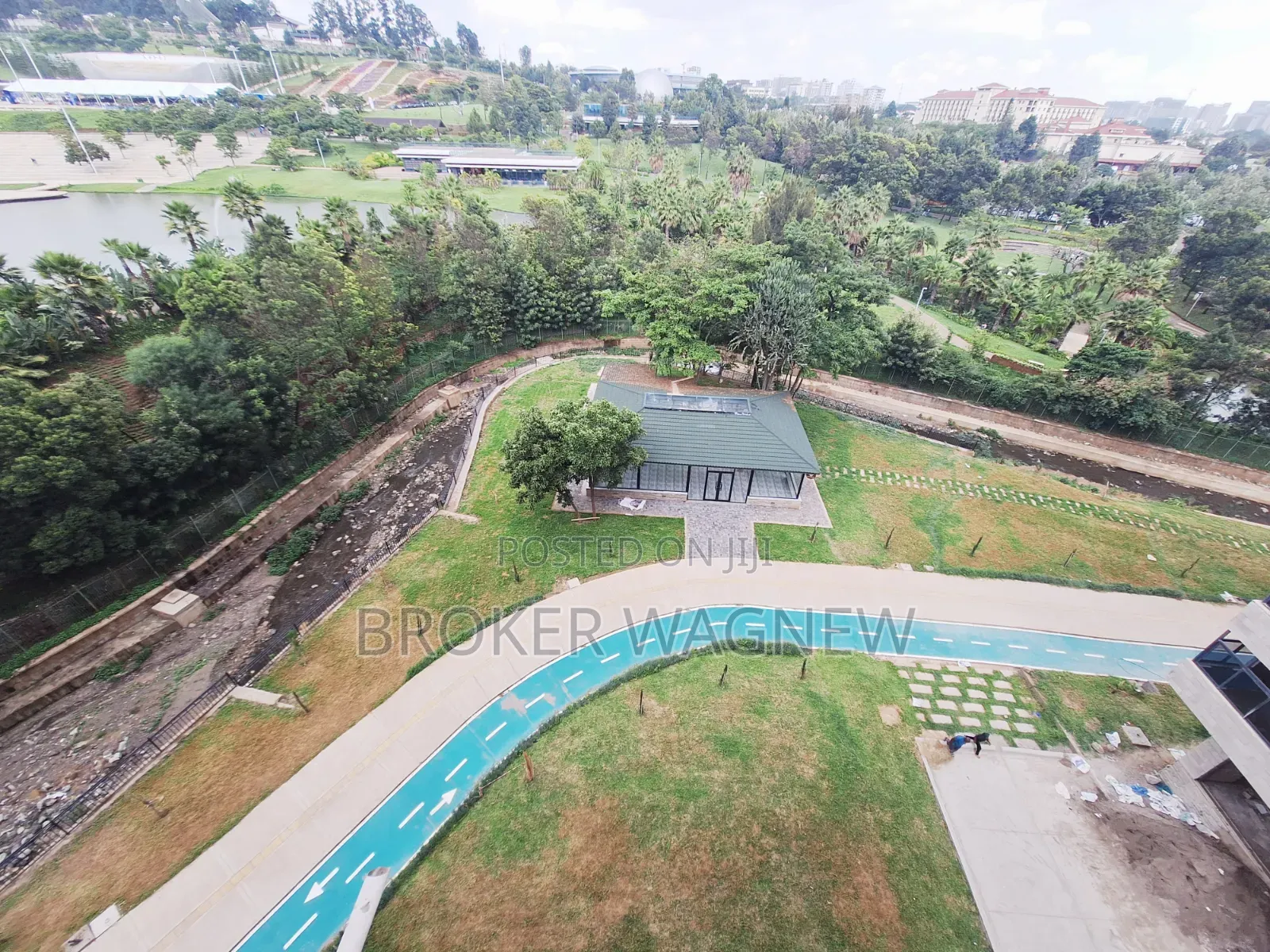 10bdrm Apartment in Kirkos for sale