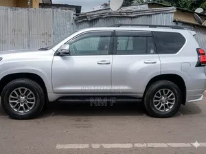 Toyota Land Cruiser Prado 4.0 V6 Dual VVT-i 2014 Silver