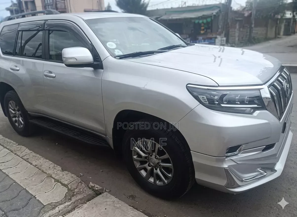 Toyota Land Cruiser Prado 4.0 V6 Dual VVT-i 2014 Silver