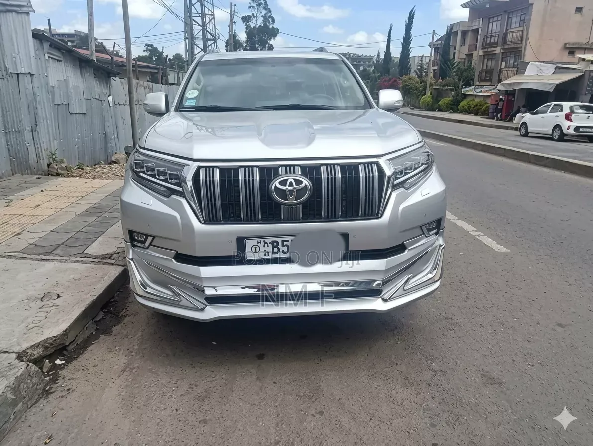 Toyota Land Cruiser Prado 4.0 V6 Dual VVT-i 2014 Silver
