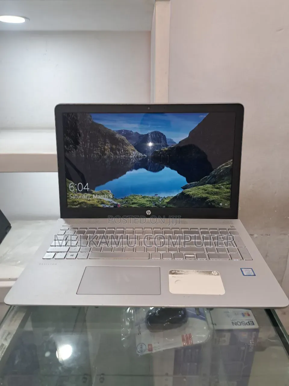 New Laptop HP Pavilion 15 12GB Intel Core i5 SSD 256GB