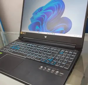 New Laptop Acer Predator Helios 300 16GB Intel Core i7 SSD 512GB