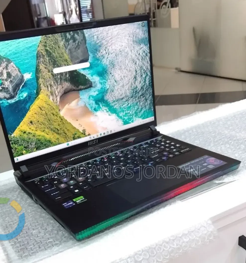 New Laptop MSI Raider GE68HX 13VI-202US 32GB Intel Core i9 SSD 1T