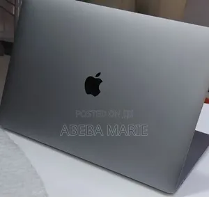 New Laptop Apple MacBook Pro 2017 16GB Intel Core i7 SSD 512GB
