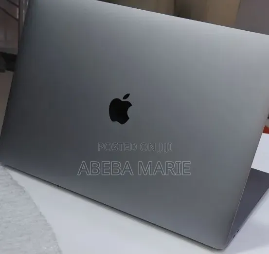 New Laptop Apple MacBook Pro 2017 16GB Intel Core i7 SSD 512GB