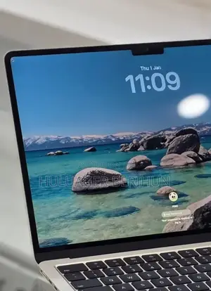 New Laptop Apple MacBook Air 2025 M4 13-inch 16GB Apple M4 SSD 256GB