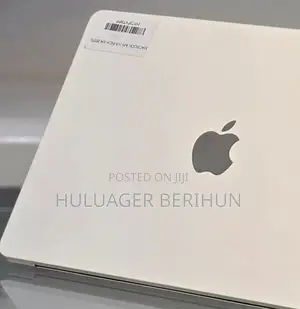 New Laptop Apple MacBook Air 2025 M4 13-inch 16GB Apple M4 SSD 256GB