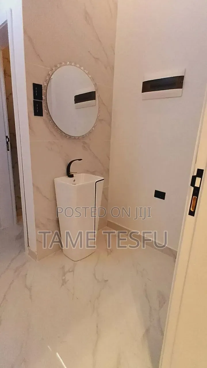 Furnished 3bdrm Villa in ሀያት, Bole for sale