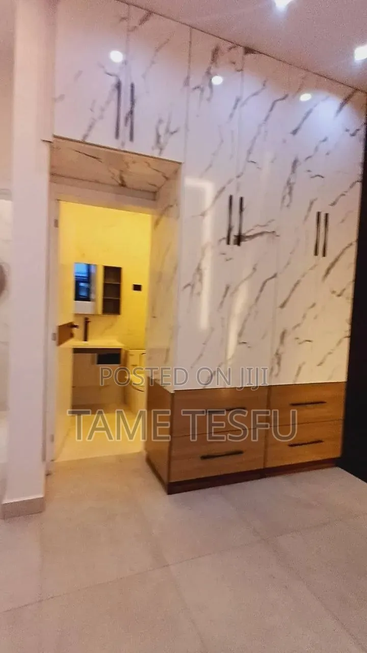 Furnished 3bdrm Villa in ሀያት, Bole for sale