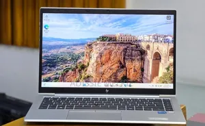 New Laptop HP EliteBook 840 G8 16GB Intel Core i5 SSD 512GB