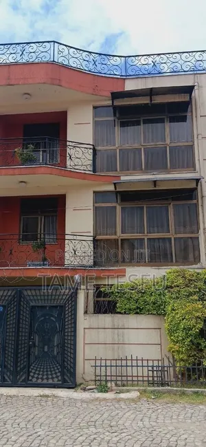 Furnished 6bdrm House in ሀያት, Bole for sale