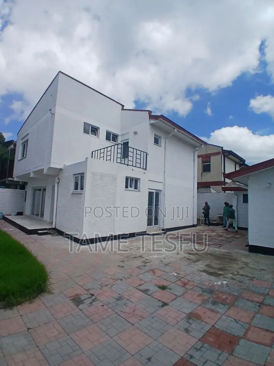 Furnished 5bdrm House in ሀያት, Bole for sale
