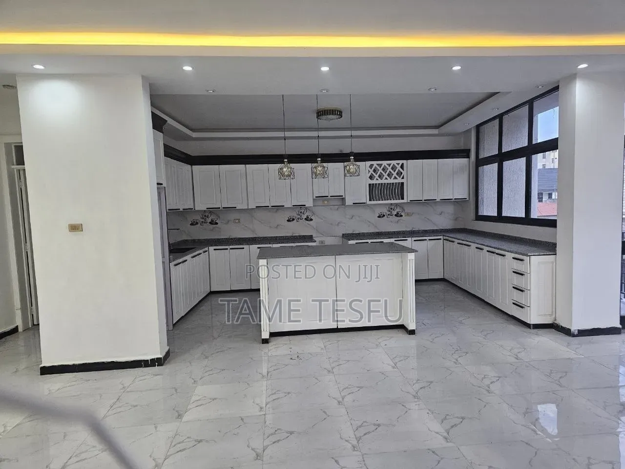 Furnished 5bdrm House in ሀያት, Bole for sale