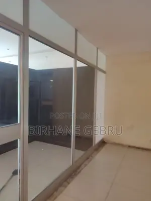Space Rent for Beuty Salon Clink .Nail Art and Other