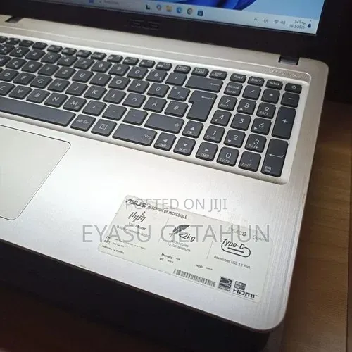New Laptop Asus X540LA 4GB Intel Celeron HDD 1T