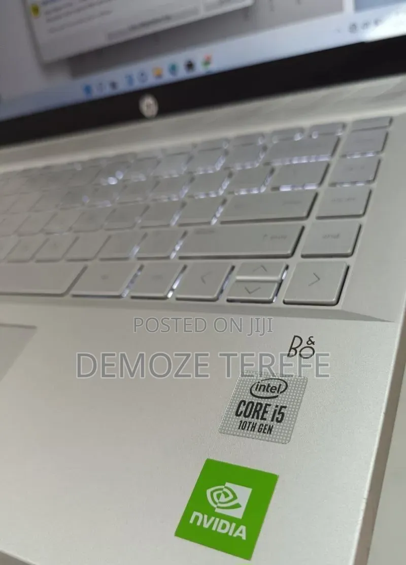 New Laptop HP Pavilion 15 8GB Intel Core i5 SSD 512GB