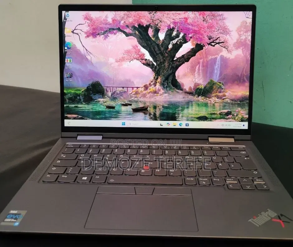 New Laptop Lenovo ThinkPad X1 Yoga 16GB Intel Core i7 SSD 512GB