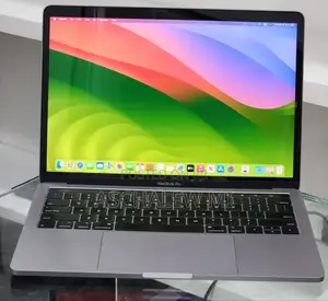 New Laptop Apple MacBook Pro 2019 16GB Intel Core i7 SSD 256GB