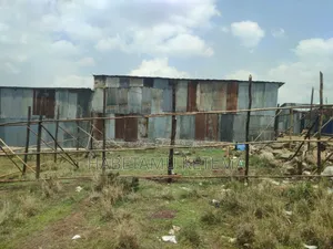 90ካሬ ቦታ(መሬት)