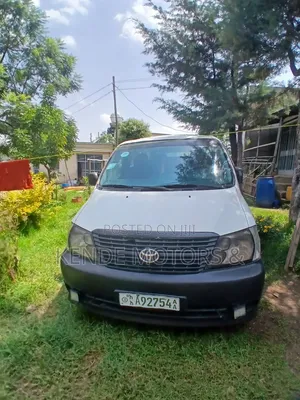 Toyota HiAce 2008 White