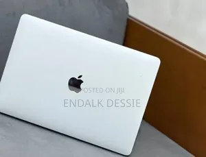 New Laptop Apple MacBook Air 2019 8GB Intel Core i5 SSD 128GB