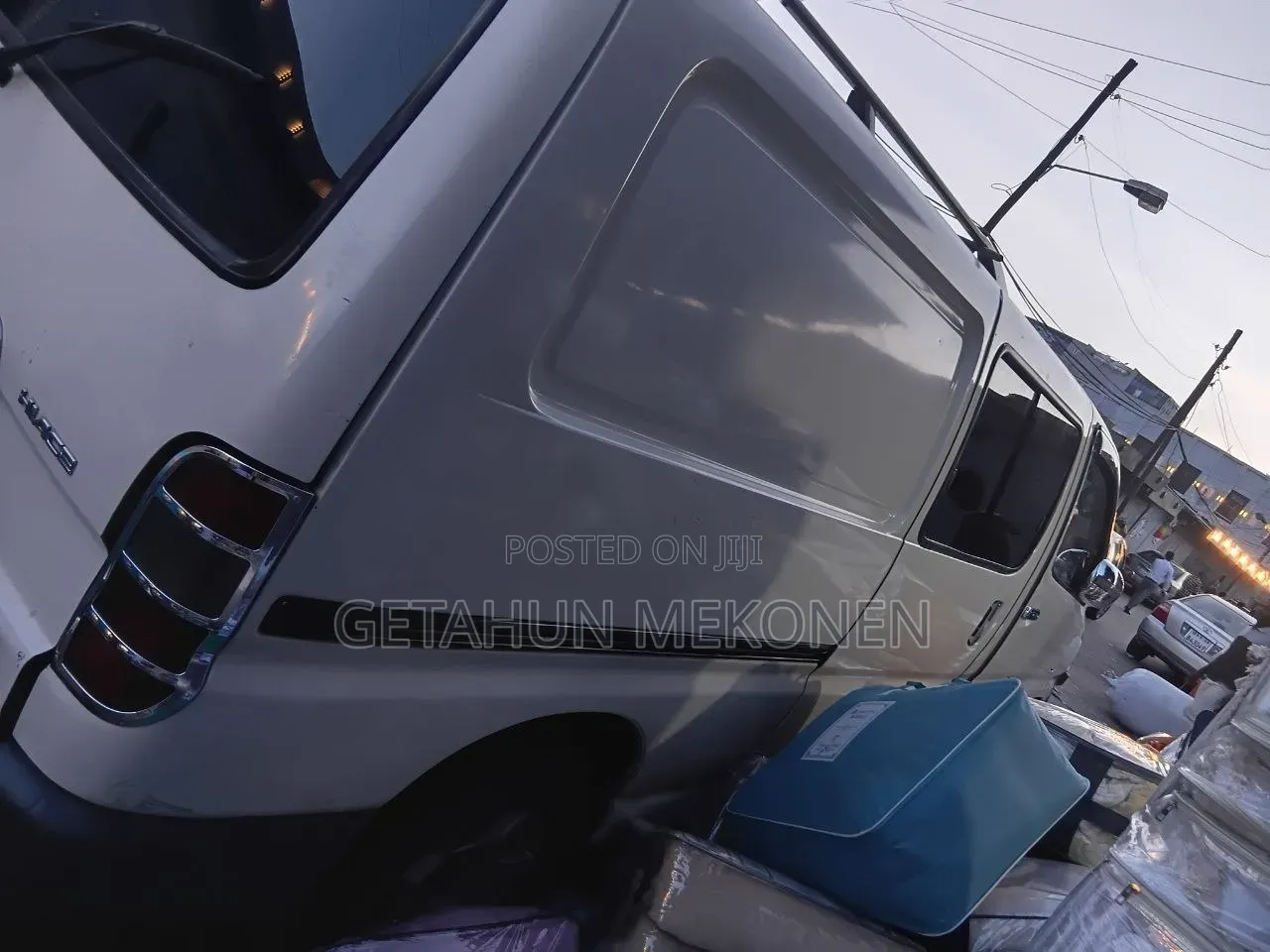 Toyota HiAce 2006 White